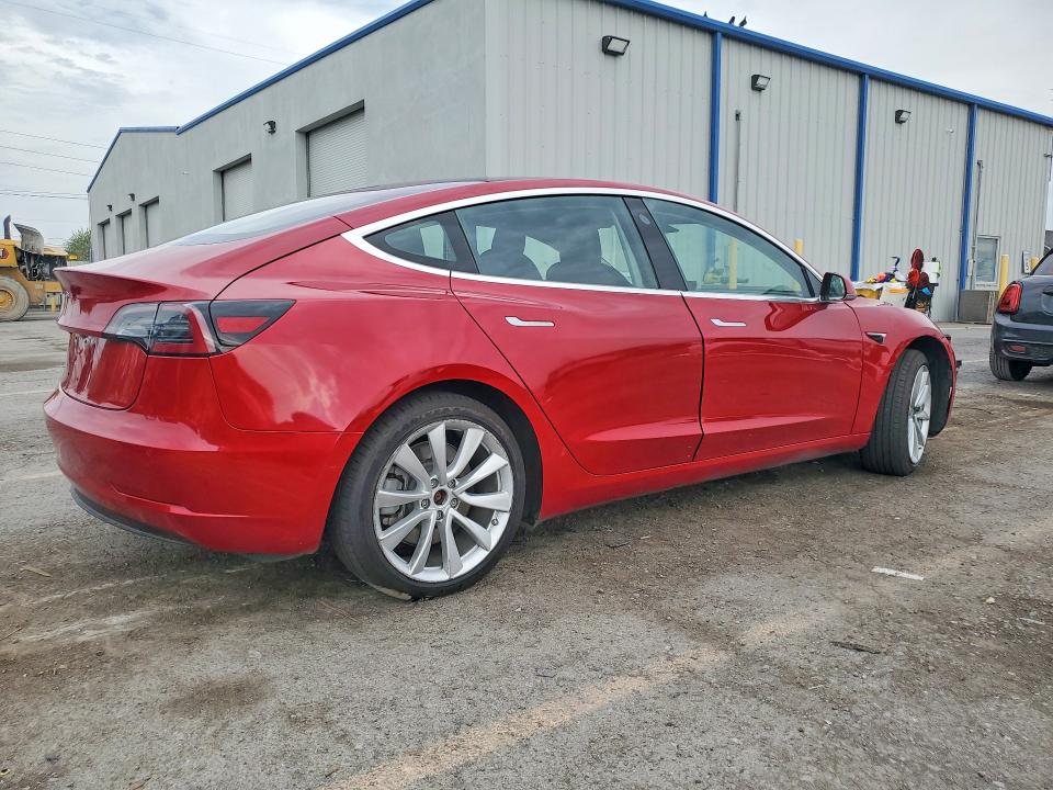 2017 Tesla Model 3 მანქანა იყიდება აუქციონზე, vin: 5YJ3E1EA7HF003559, აუქციონის ნომერი: 63905726