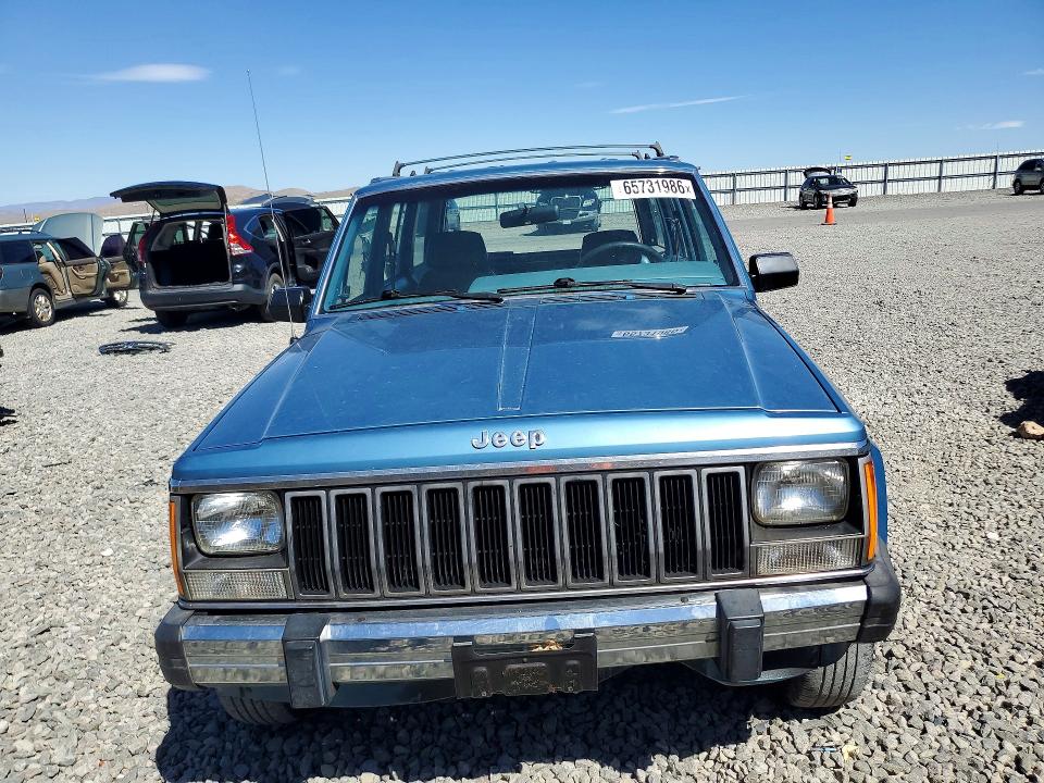 1986 Jeep Cherokee მანქანა იყიდება აუქციონზე, vin: 1JCWL782XGT145215, აუქციონის ნომერი: 65731986