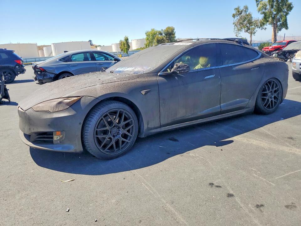 2018 Tesla Model S მანქანა იყიდება აუქციონზე, vin: 5YJSA1E41JF243066, აუქციონის ნომერი: 61374586