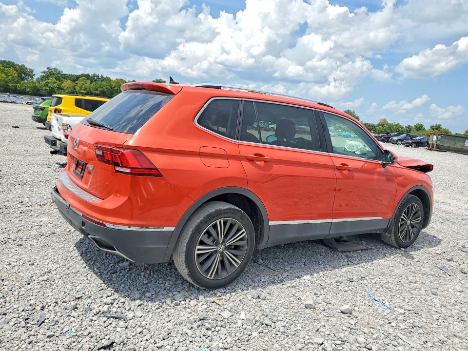 2018 Volkswagen Tiguan მანქანა იყიდება აუქციონზე, vin: 3VV3B7AX0JM081867, აუქციონის ნომერი: 65135276