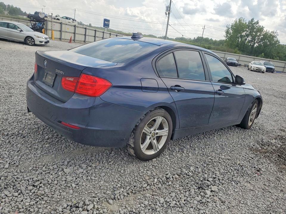 2013 Bmw 328 მანქანა იყიდება აუქციონზე, vin: WBA3A5C53DF355677, აუქციონის ნომერი: 64270236