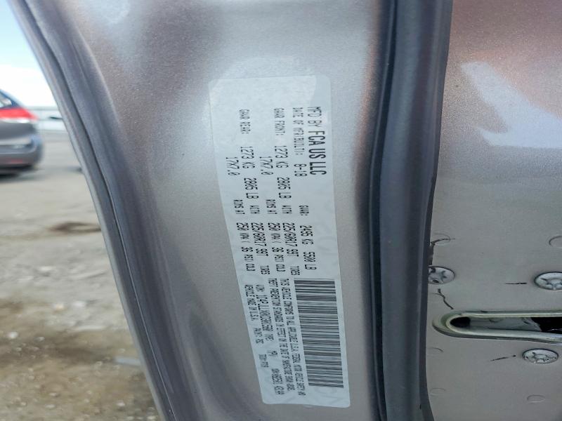 Продаж на аукціоні авто 2019 Jeep Cherokee, vin: 1C4PJLLX0KD301580, номер лоту: 67126806