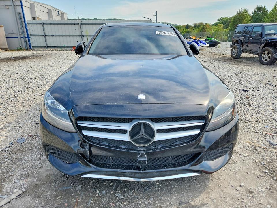 2015 Mercedes-benz C მანქანა იყიდება აუქციონზე, vin: 55SWF4KB5FU092522, აუქციონის ნომერი: 65347916