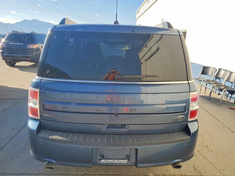 67014746 :رقم المزاد ، 2FMGK5C85JBA15905 vin ، 2018 Ford Flex مزاد بيع