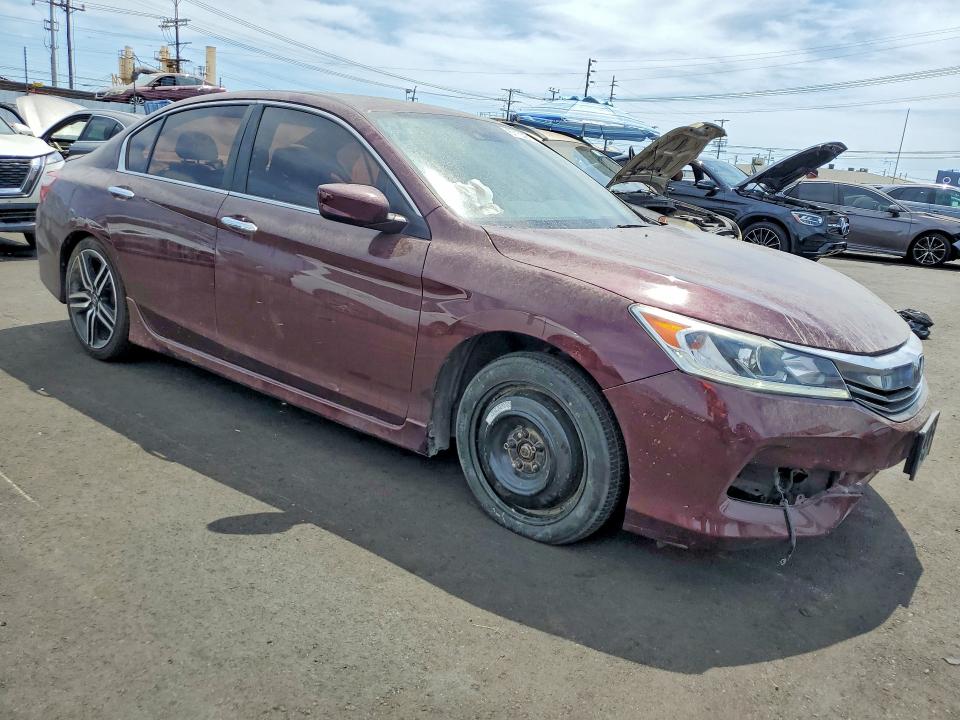 67133916 :رقم المزاد ، 1HGCR2F61HA023031 vin ، 2017 Honda Accord مزاد بيع