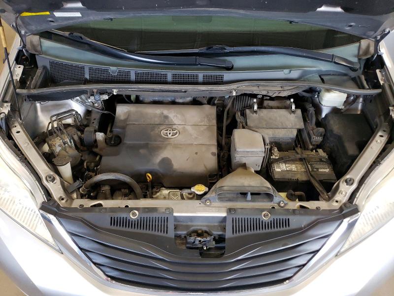 65494146 :رقم المزاد ، 5TDJK3DC0CS034042 vin ، 2012 Toyota Sienna مزاد بيع