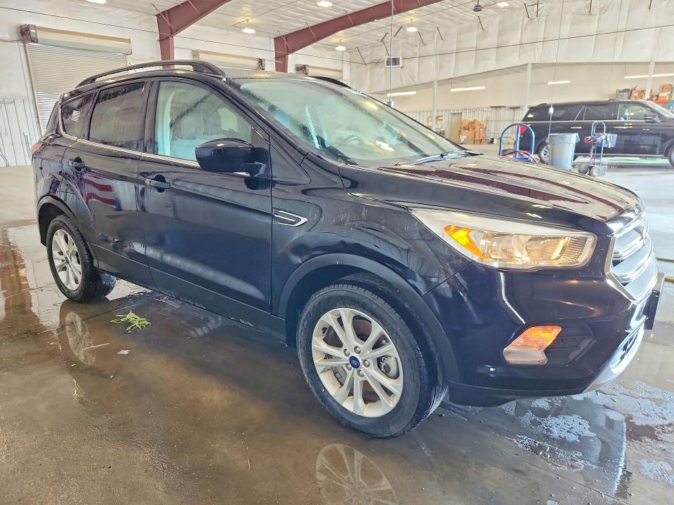 2018 Ford Escape მანქანა იყიდება აუქციონზე, vin: 1FMCU9GD8JUC61607, აუქციონის ნომერი: 63401916