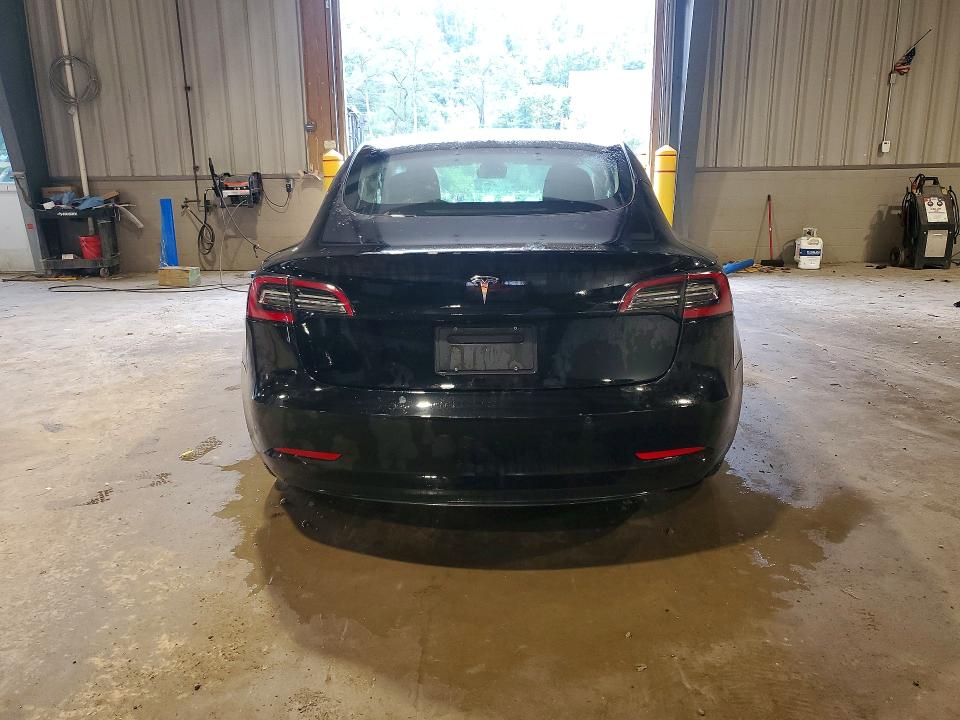 2022 Tesla Model 3 მანქანა იყიდება აუქციონზე, vin: 5YJ3E1EA0NF288438, აუქციონის ნომერი: 64003626