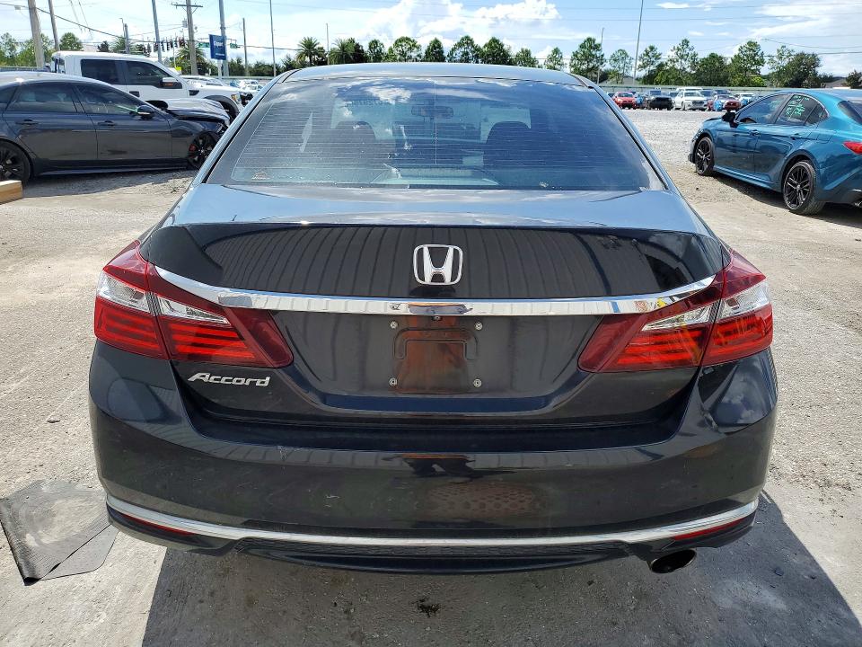 Продаж на аукціоні авто 2017 Honda Accord, vin: 1HGCR2F39HA262056, номер лоту: 67297966