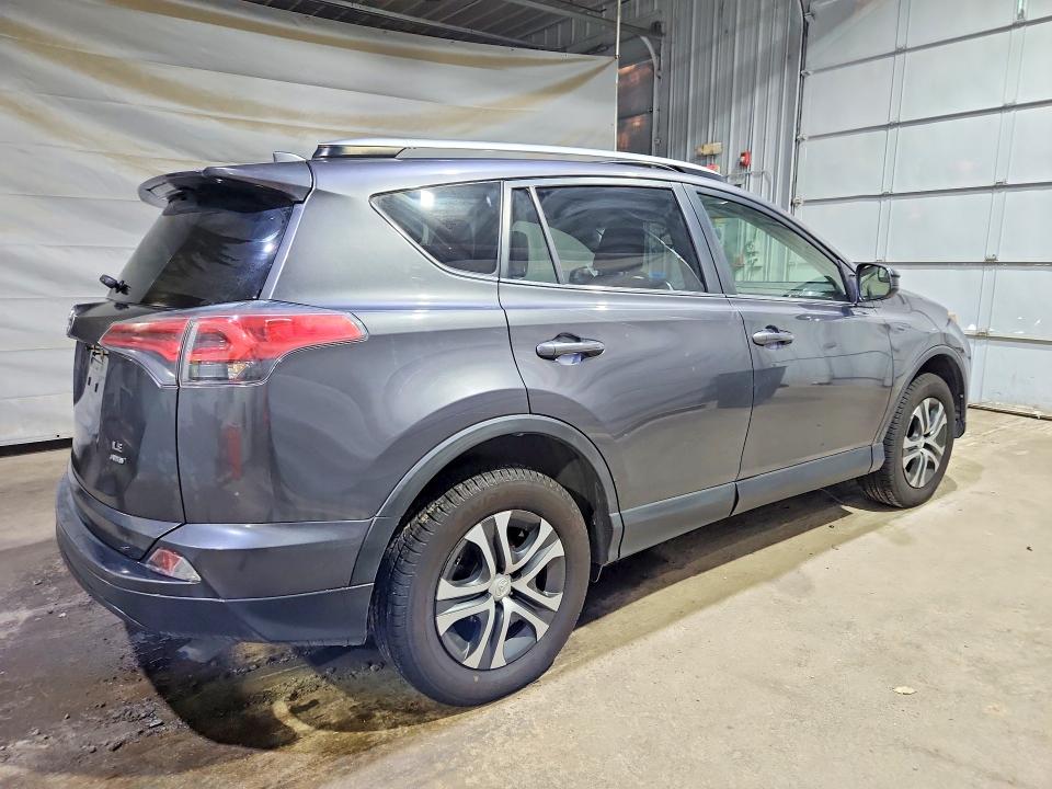 64187256 :رقم المزاد ، JTMBFREV6JJ244022 vin ، 2018 Toyota Rav4 مزاد بيع