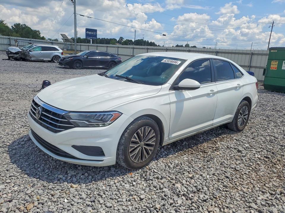 62038696 :رقم المزاد ، 3VWC57BU1MM034567 vin ، 2021 Volkswagen Jetta مزاد بيع