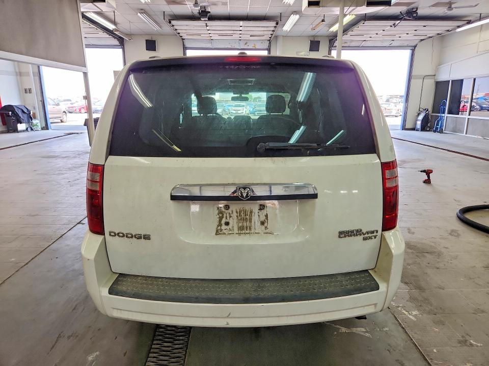 64422386 :رقم المزاد ، 2D4RN5D15AR405435 vin ، 2010 Dodge Grand Caravan مزاد بيع