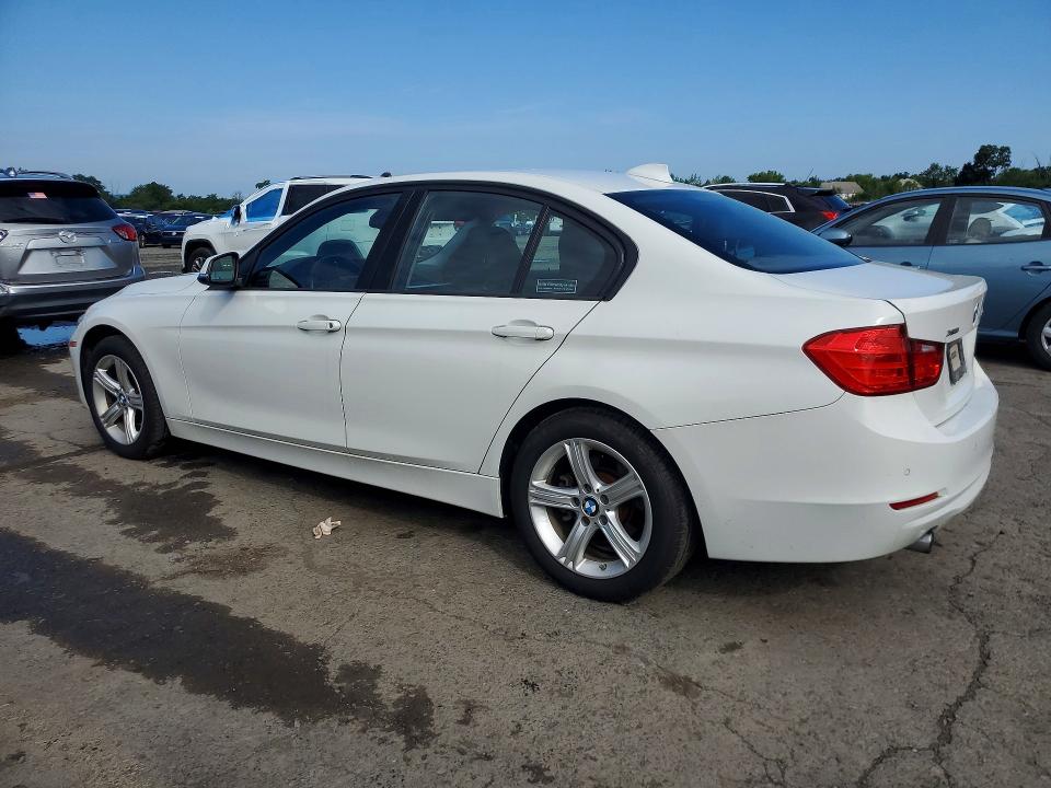 2015 Bmw 328 მანქანა იყიდება აუქციონზე, vin: WBA3D5C55FK291112, აუქციონის ნომერი: 65868746