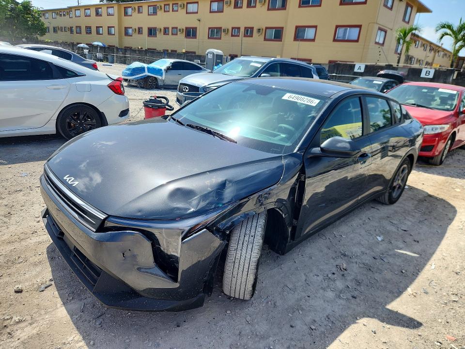 64908286 :رقم المزاد ، 3KPFT4DE2TE321905 vin ، 2026 Kia K4 مزاد بيع