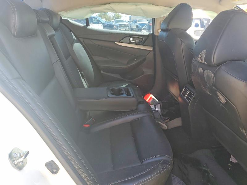 65392216 :رقم المزاد ، 1N4AA6AP0HC422687 vin ، 2017 Nissan Maxima مزاد بيع