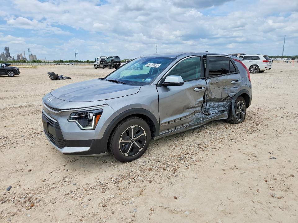 Auction sale of the 2026 Kia Niro, vin: KNDCP3LE9T5362238, lot number: 65225726