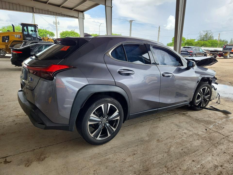 63843006 :رقم المزاد ، JTHP3JBH2M2033170 vin ، 2021 Lexus Ux مزاد بيع