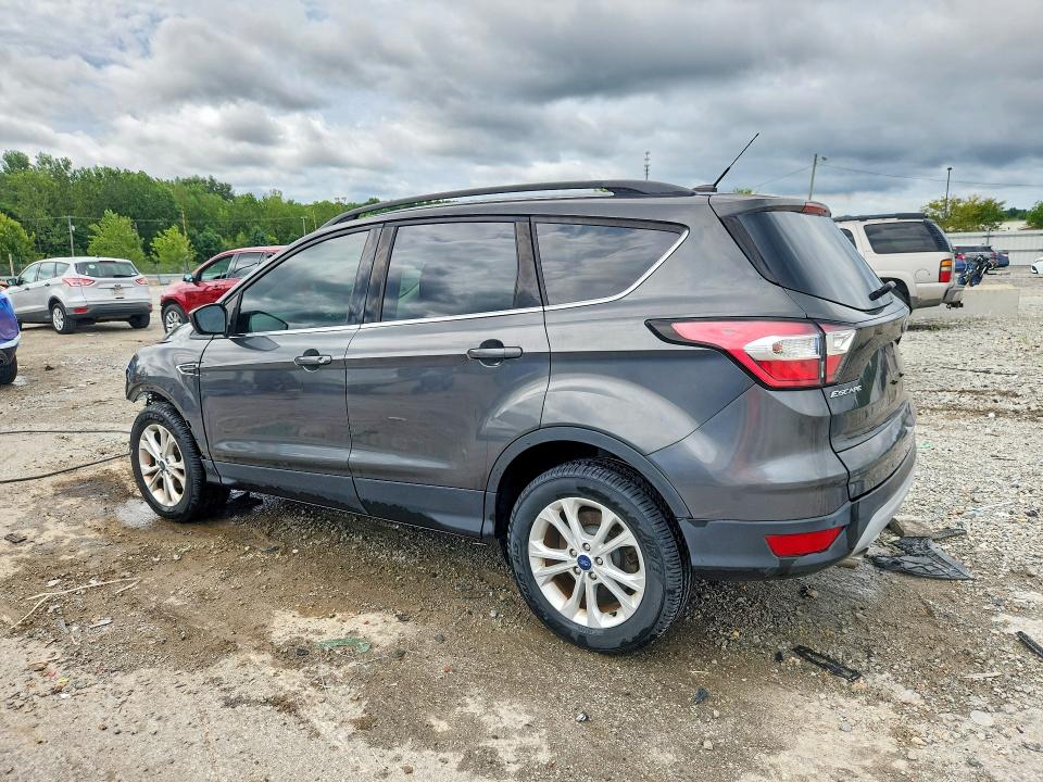 Продаж на аукціоні авто 2017 Ford Escape, vin: 1FMCU0GDXHUE22478, номер лоту: 64893726