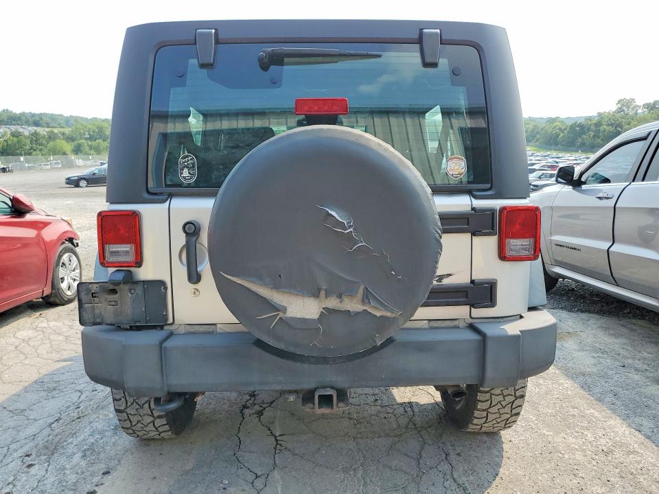 64834026 :رقم المزاد ، 1C4BJWDG3CL101648 vin ، 2012 Jeep Wrangler Unlimited مزاد بيع