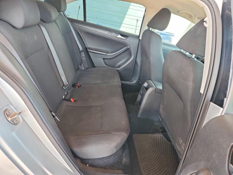 63863766 :رقم المزاد ، 3VW267AJ4GM319235 vin ، 2016 Volkswagen Jetta مزاد بيع
