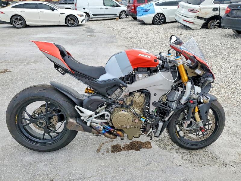 Продаж на аукціоні авто 2019 Ducati Panigale, vin: ZDMDAGNW9KB011109, номер лоту: 66054386