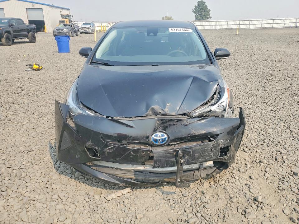 63707456 :رقم المزاد ، JTDKBRFU5H3037167 vin ، 2017 Toyota Prius مزاد بيع