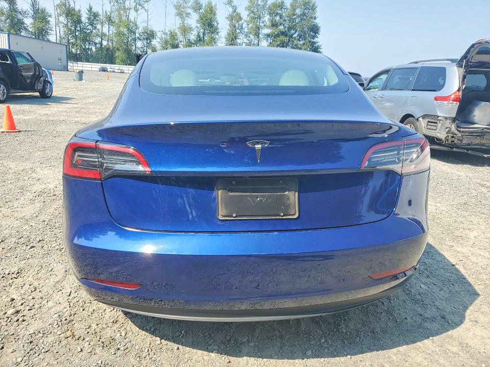 Продажа на аукционе авто 2023 Tesla Model 3, vin: 5YJ3E1EA9PF690218, номер лота: 64140426