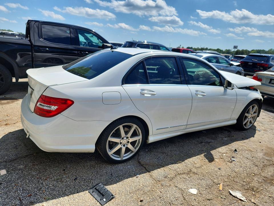65201886 :رقم المزاد ، WDDGF4HBXEG248254 vin ، 2014 Mercedes-benz C مزاد بيع