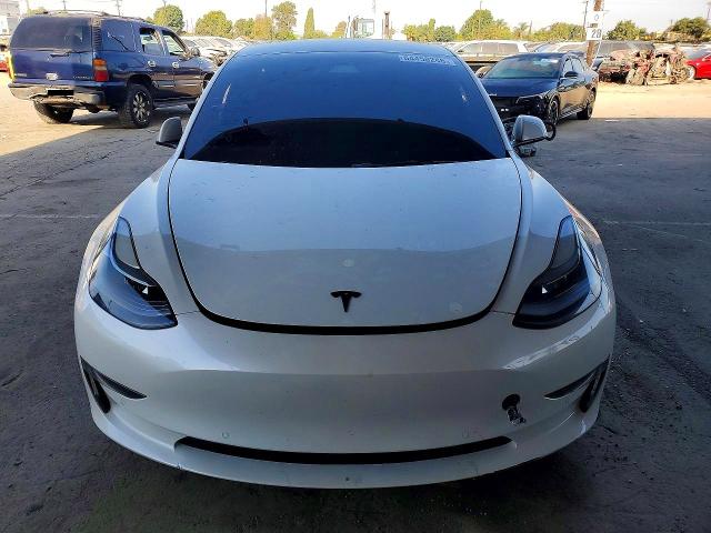 2022 Tesla Model 3 მანქანა იყიდება აუქციონზე, vin: 5YJ3E1EAXNF125392, აუქციონის ნომერი: 64458246