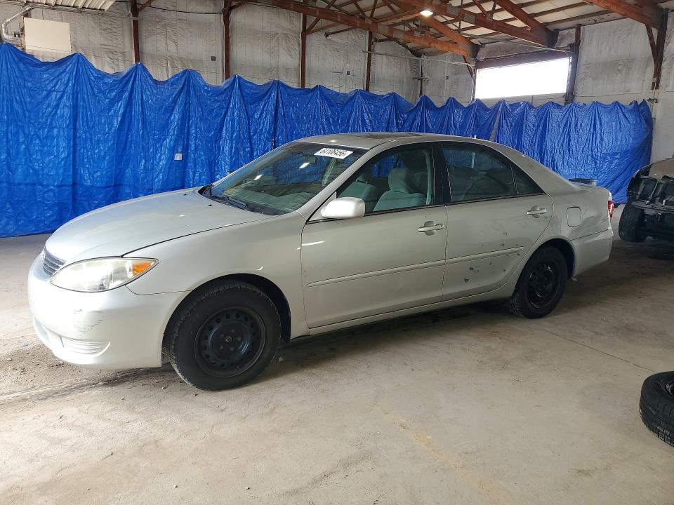 2006 Toyota Camry მანქანა იყიდება აუქციონზე, vin: 4T1BE32KX6U719389, აუქციონის ნომერი: 64106456