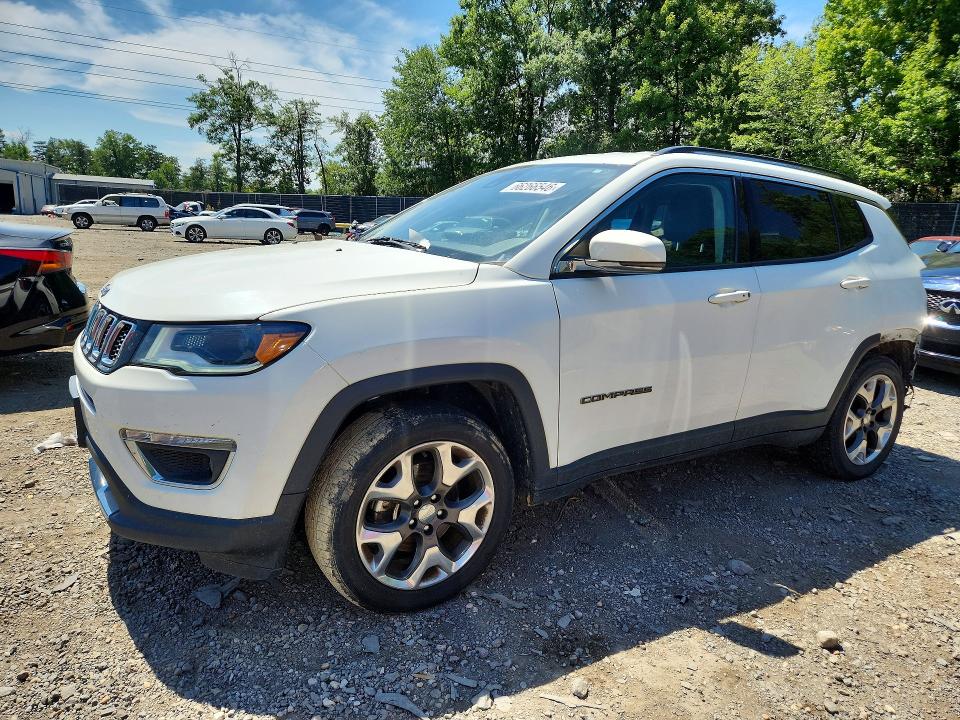 66266546 :رقم المزاد ، 3C4NJCCB4JT406420 vin ، 2018 Jeep Compass مزاد بيع