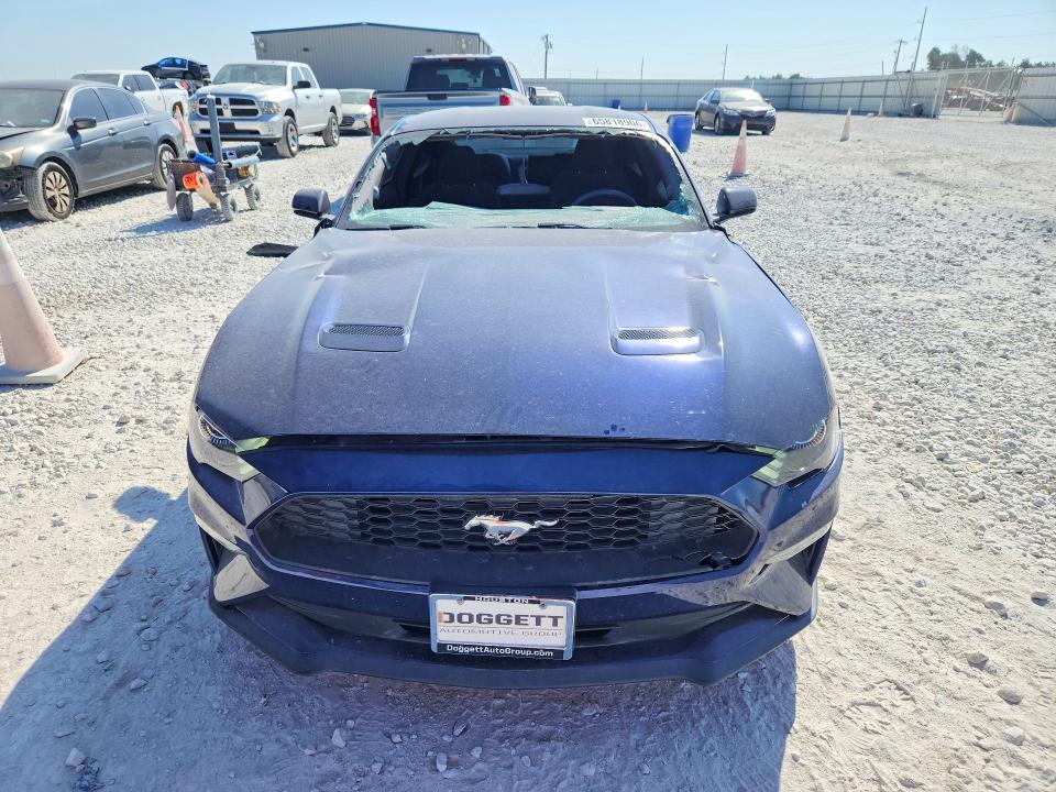 65818906 :رقم المزاد ، 1FA6P8TH4J5122988 vin ، 2018 Ford Mustang مزاد بيع