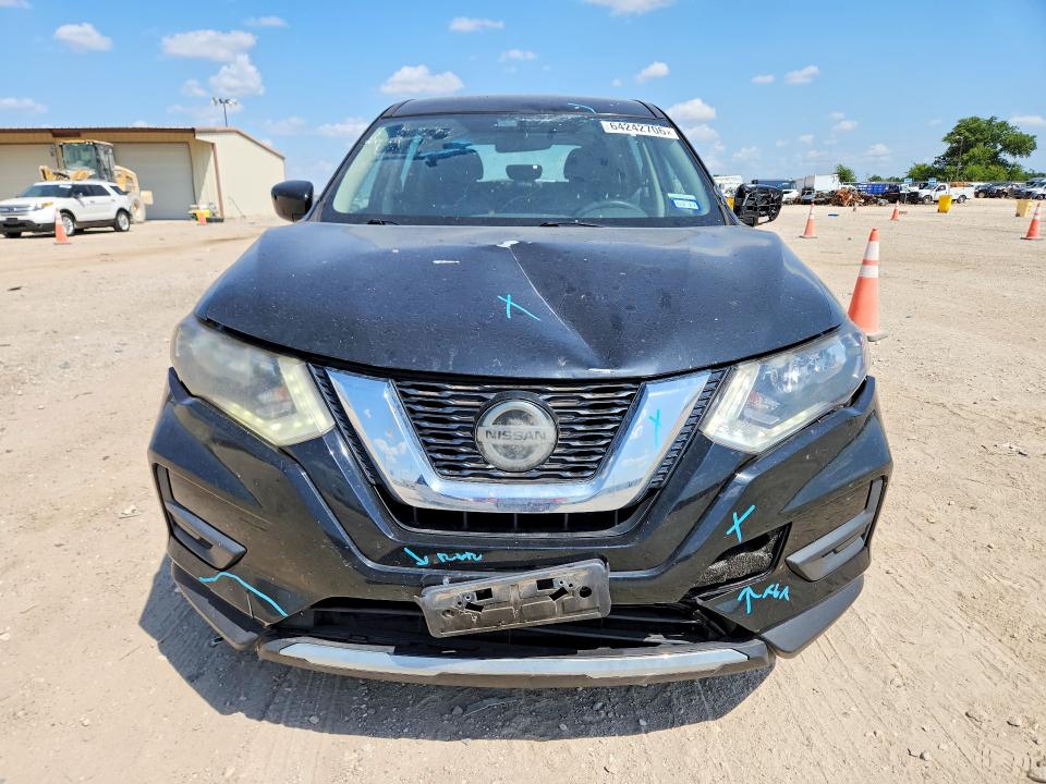 64242706 :رقم المزاد ، KNMAT2MVXJP516033 vin ، 2018 Nissan Rogue مزاد بيع