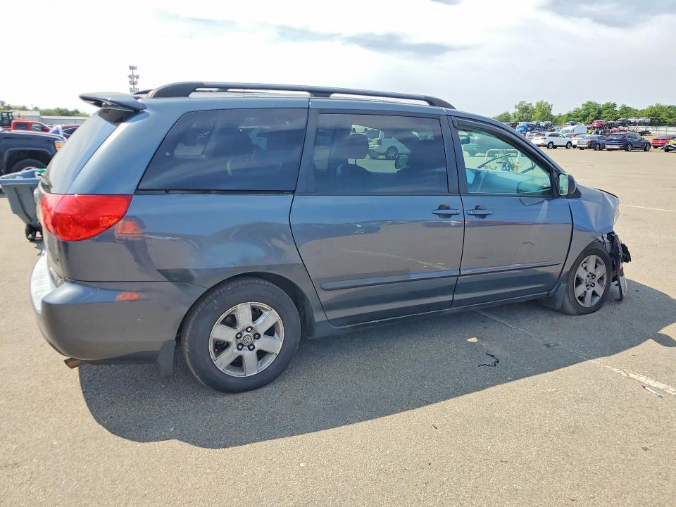 Aukcja sprzedaży 2010 Toyota Sienna, vin: 5TDKK4CC4AS321733, numer aukcji: 64988976