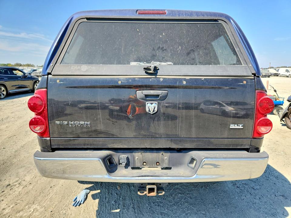 64120496 :رقم المزاد ، 1D7HA18247J550081 vin ، 2007 Dodge Ram 1500 مزاد بيع