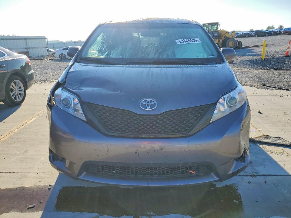 Продаж на аукціоні авто 2014 Toyota Sienna, vin: 5TDKK3DC9ES475417, номер лоту: 63348406