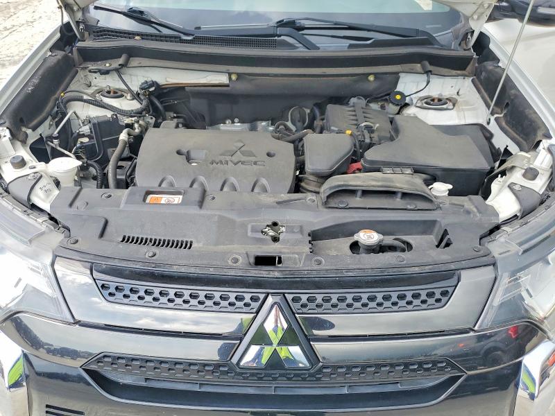 Продажа на аукционе авто 2020 Mitsubishi Outlander, vin: JA4AZ3A31LZ013550, номер лота: 64103416