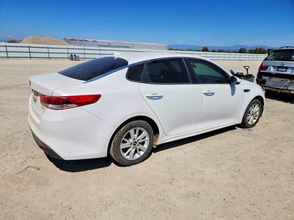 Продажа на аукционе авто 2016 Kia Optima, vin: KNAGT4L34G5101006, номер лота: 65731826