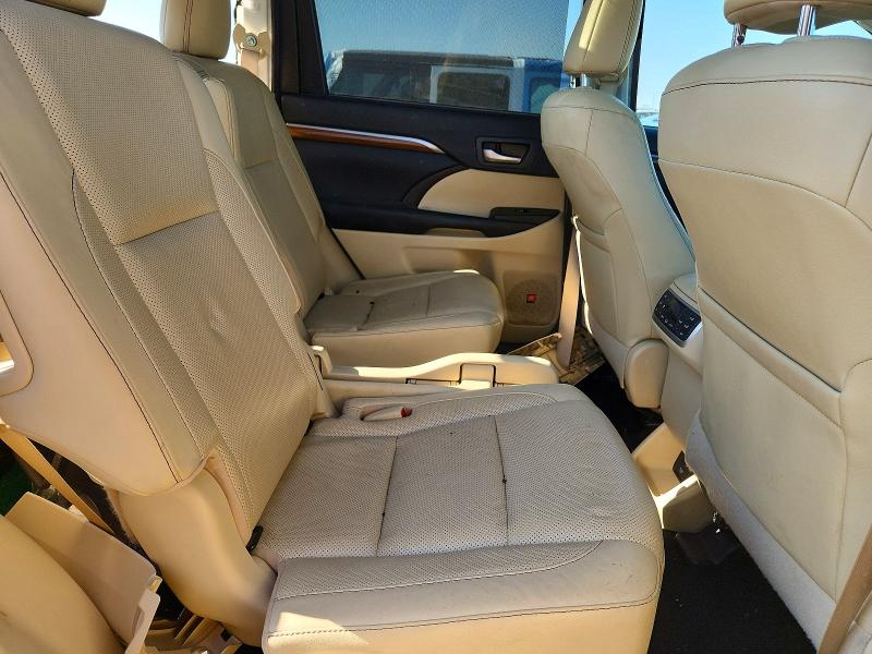 66304426 :رقم المزاد ، 5TDDZRFH9HS362670 vin ، 2017 Toyota Highlander مزاد بيع