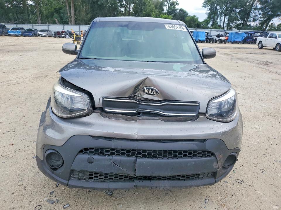 Продаж на аукціоні авто 2018 Kia Soul, vin: KNDJN2A20J7514974, номер лоту: 63561366