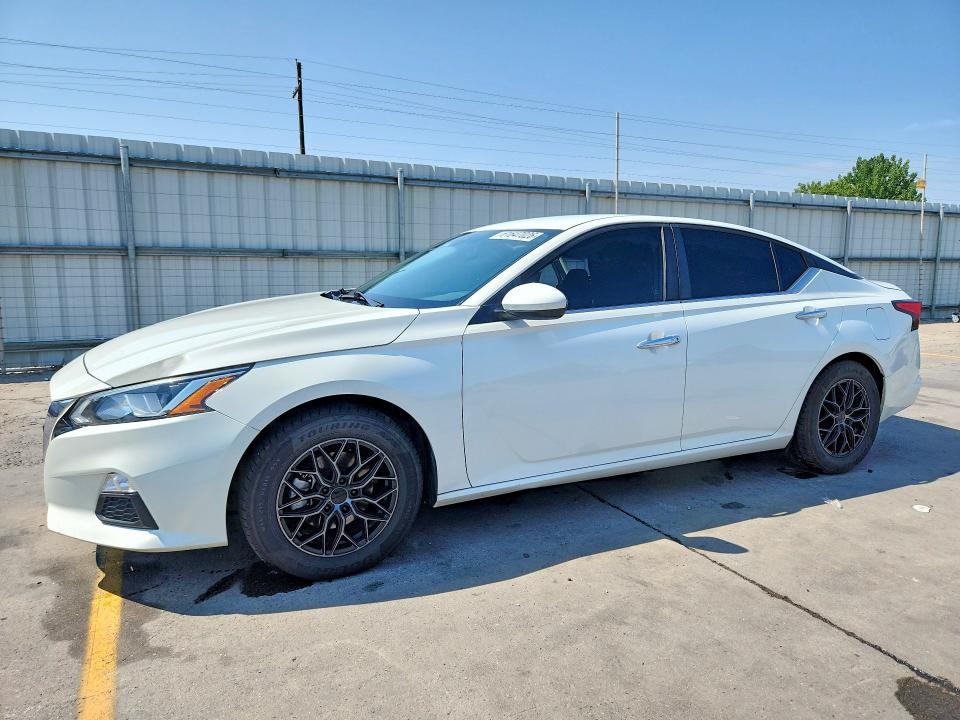 2021 Nissan Altima მანქანა იყიდება აუქციონზე, vin: 1N4BL4BV5MN314886, აუქციონის ნომერი: 61647026