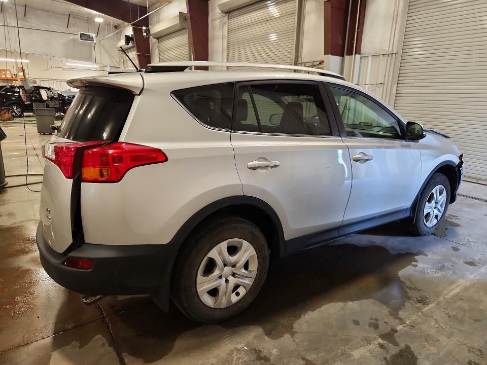 2015 Toyota Rav4 მანქანა იყიდება აუქციონზე, vin: 2T3BFREV8FW327346, აუქციონის ნომერი: 65967436