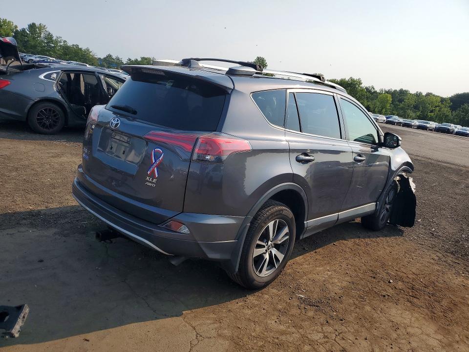 64418706 :رقم المزاد ، JTMRFREV3HJ125093 vin ، 2017 Toyota Rav4 مزاد بيع