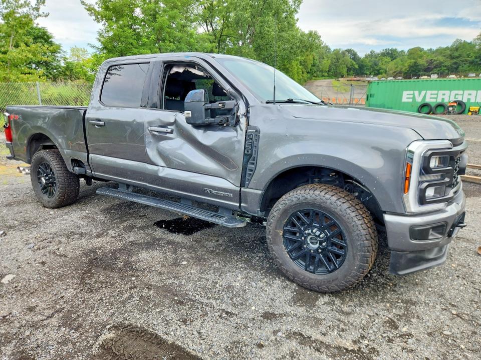 65485946 :رقم المزاد ، 1FT8W2BT3REE68941 vin ، 2024 Ford F250 مزاد بيع