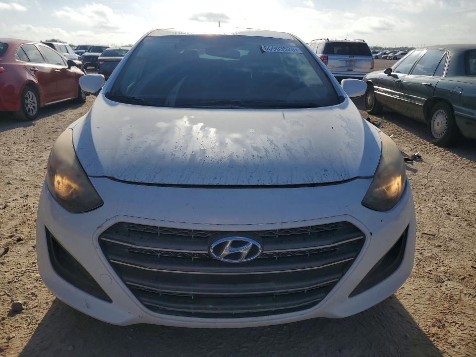 2017 Hyundai Elantra Gt მანქანა იყიდება აუქციონზე, vin: KMHD35LH4HU380743, აუქციონის ნომერი: 65903526