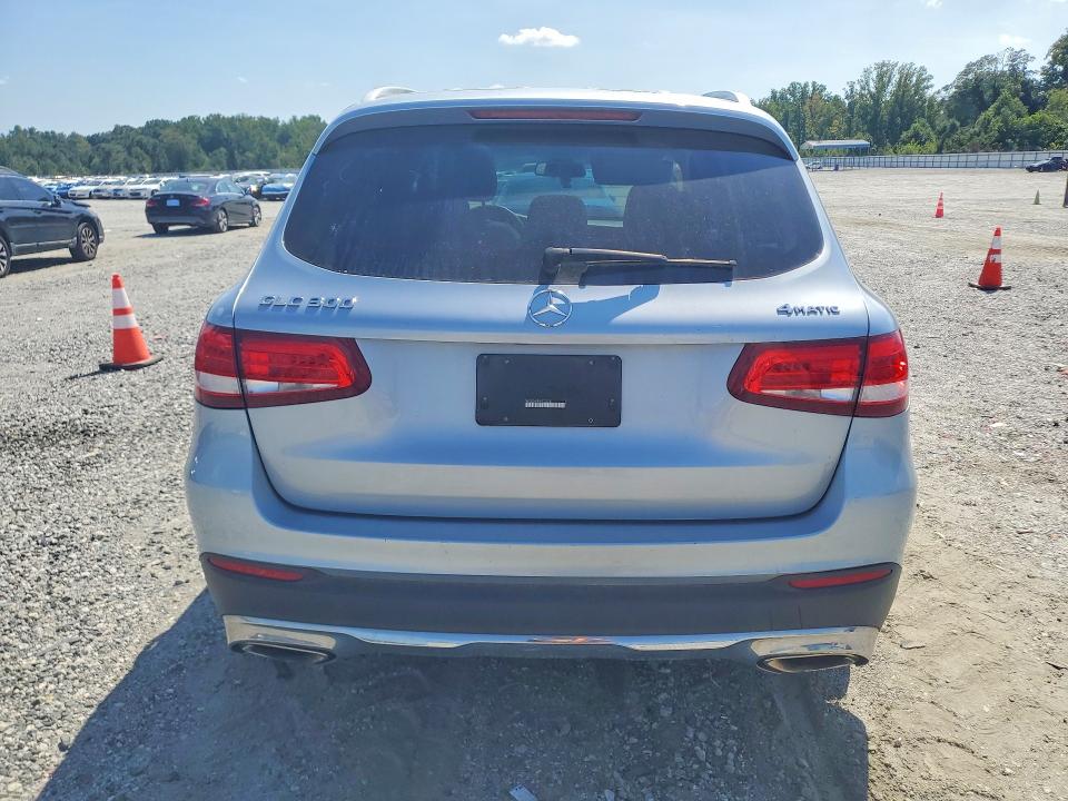 66360396 :رقم المزاد ، WDC0G4KB9HF235081 vin ، 2017 Mercedes-benz Glc مزاد بيع
