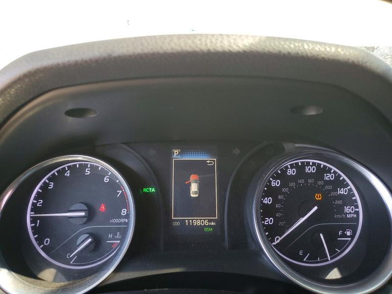 64343516 :رقم المزاد ، 4T1B11HK3JU094611 vin ، 2018 Toyota Camry مزاد بيع