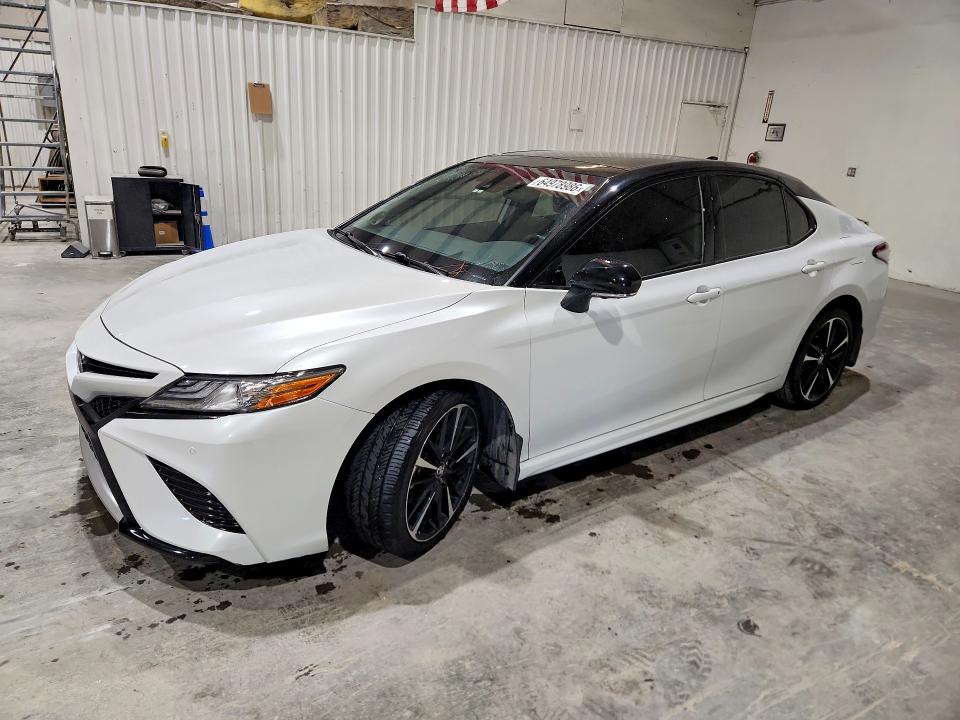 2019 Toyota Camry მანქანა იყიდება აუქციონზე, vin: 4T1B61HK4KU167715, აუქციონის ნომერი: 64978986