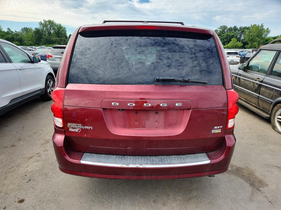 64175516 :رقم المزاد ، 2C4RDGCG2JR159672 vin ، 2018 Dodge Grand Caravan مزاد بيع