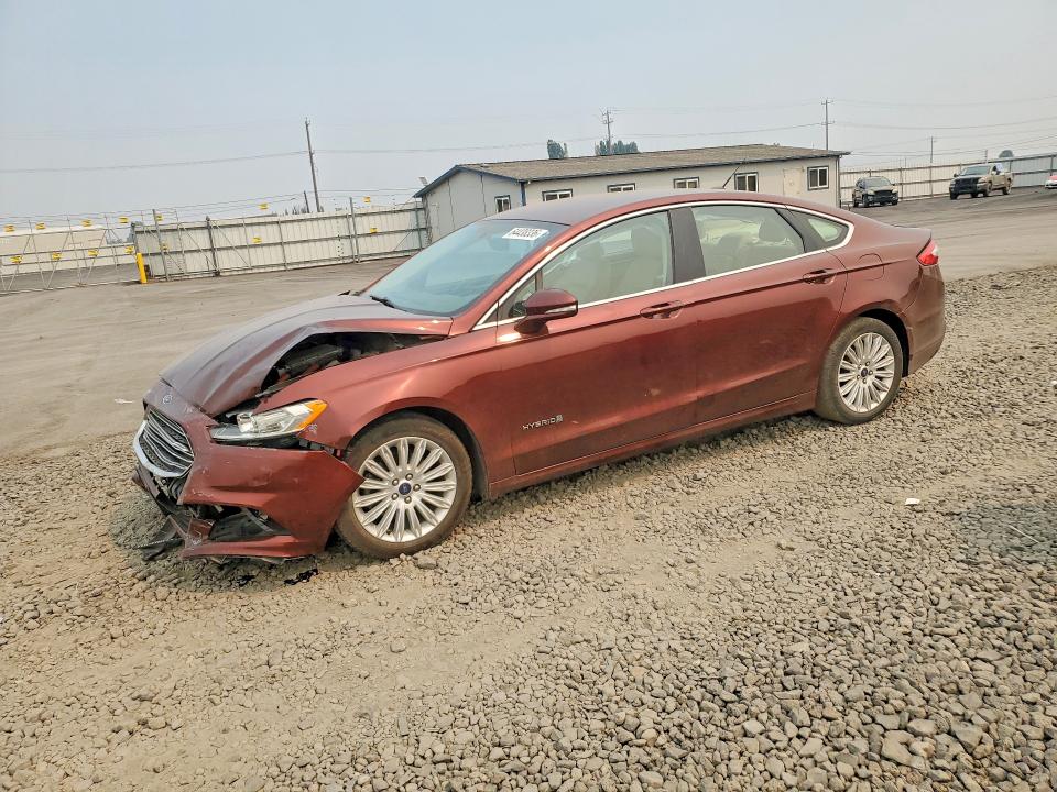 64438336 :رقم المزاد ، 3FA6P0LU6FR235375 vin ، 2015 Ford Fusion مزاد بيع